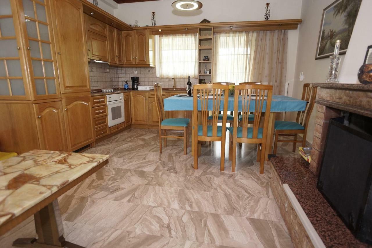 Nikitas Apartment Kanali  Buitenkant foto